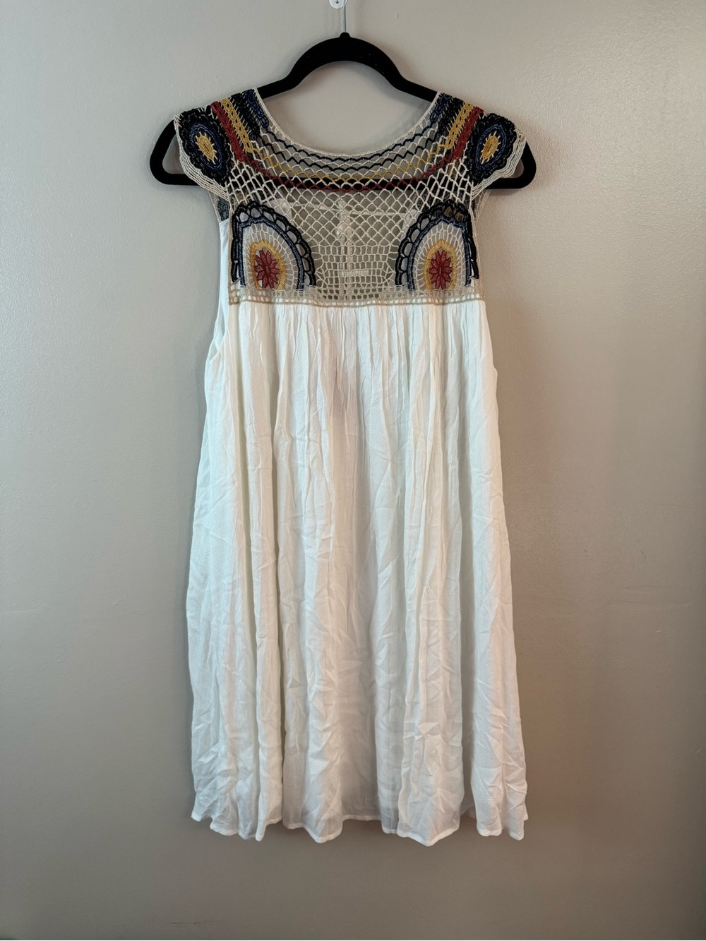 Earthbound Boho Crochet Yoke White Midi Dress with Colorful Embroidery NWT XL
